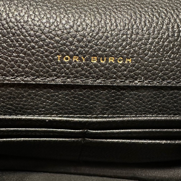 Tory Burch Carson Convertible Shoulder/Crossbody Bag - Picture 13 of 16